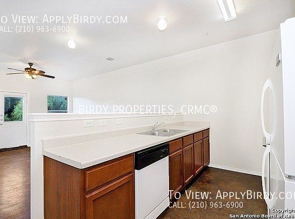 3rd image of 10603 Mathom Lndg APT 2