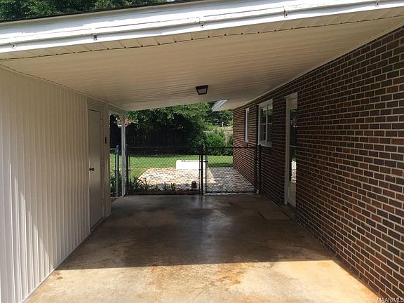 3rd image of 102 Salem Dr