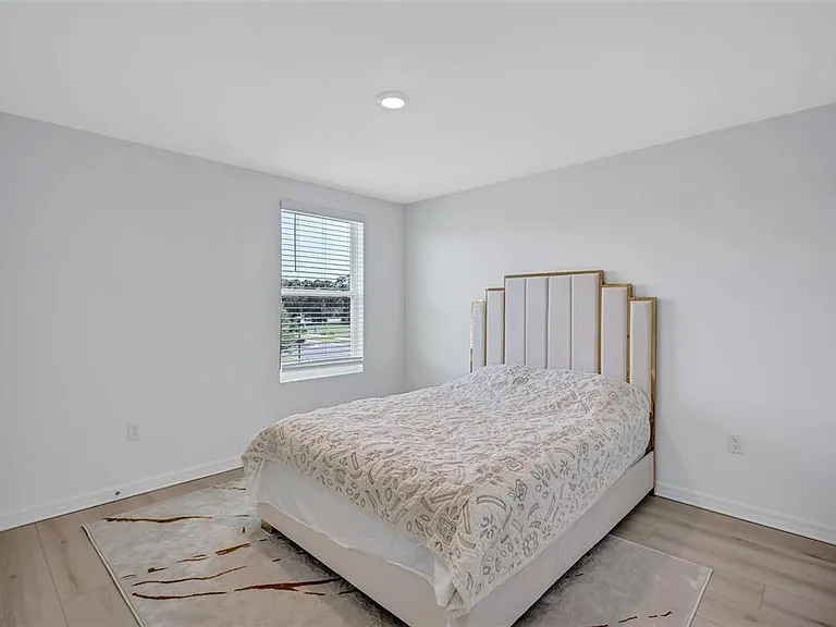 7601 Rosewood Garden Loop — Photo 35