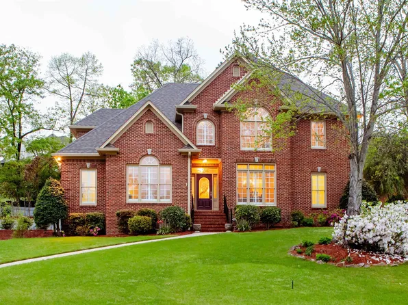 5150 Lake Crest Cir, Hoover, AL 35226