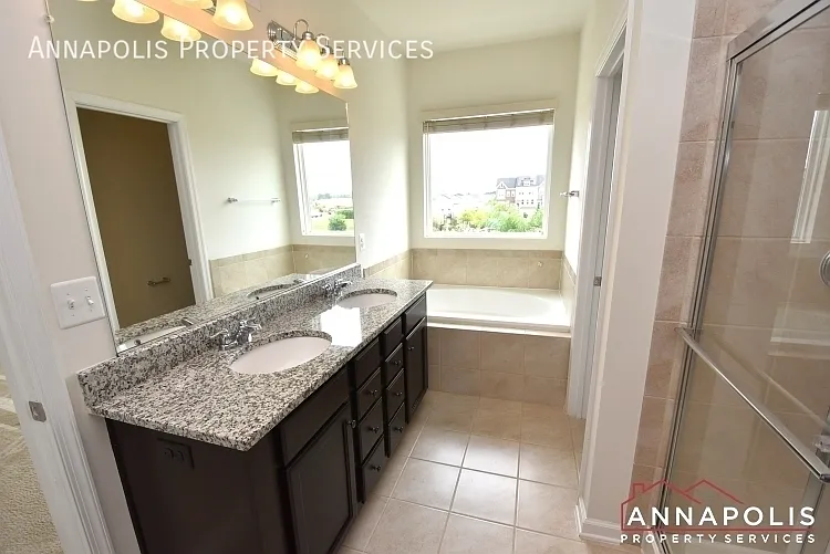 7827 Bakers Creek Ln — Photo 15