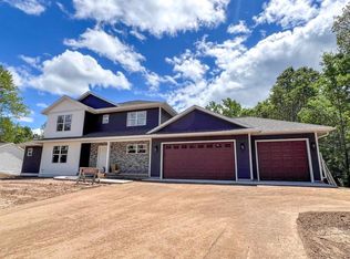 1601 Pineview Ln, Tomahawk, WI 54487