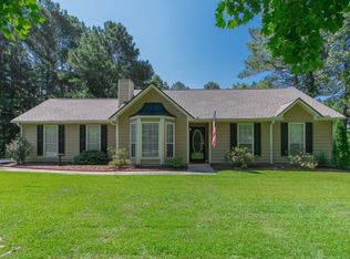 105 Creek Trl, Sharpsburg, GA 30277
