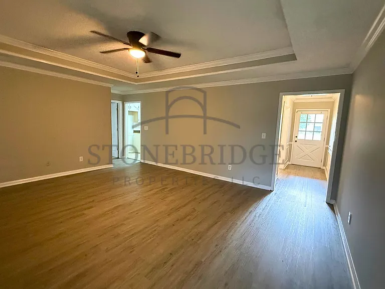 1425 Timber Cir — Photo 4
