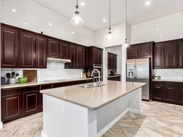 2754 S HERITAGE Drive, Gilbert, AZ 85295