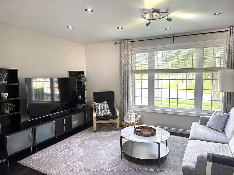 35 Coppermill Dr — Photo 10