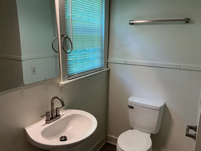 105 Northside Dr — Photo 7