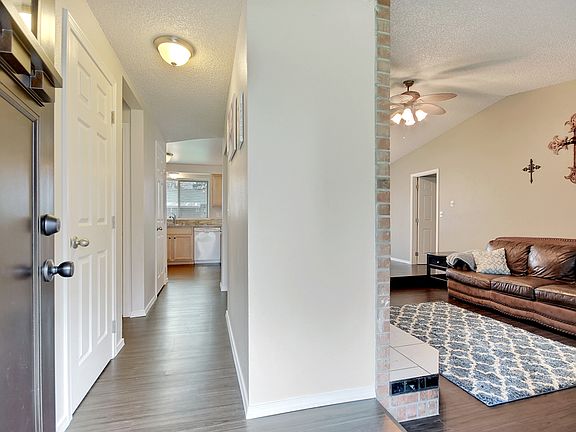 4th image of 17407 8th Avenue Ct E