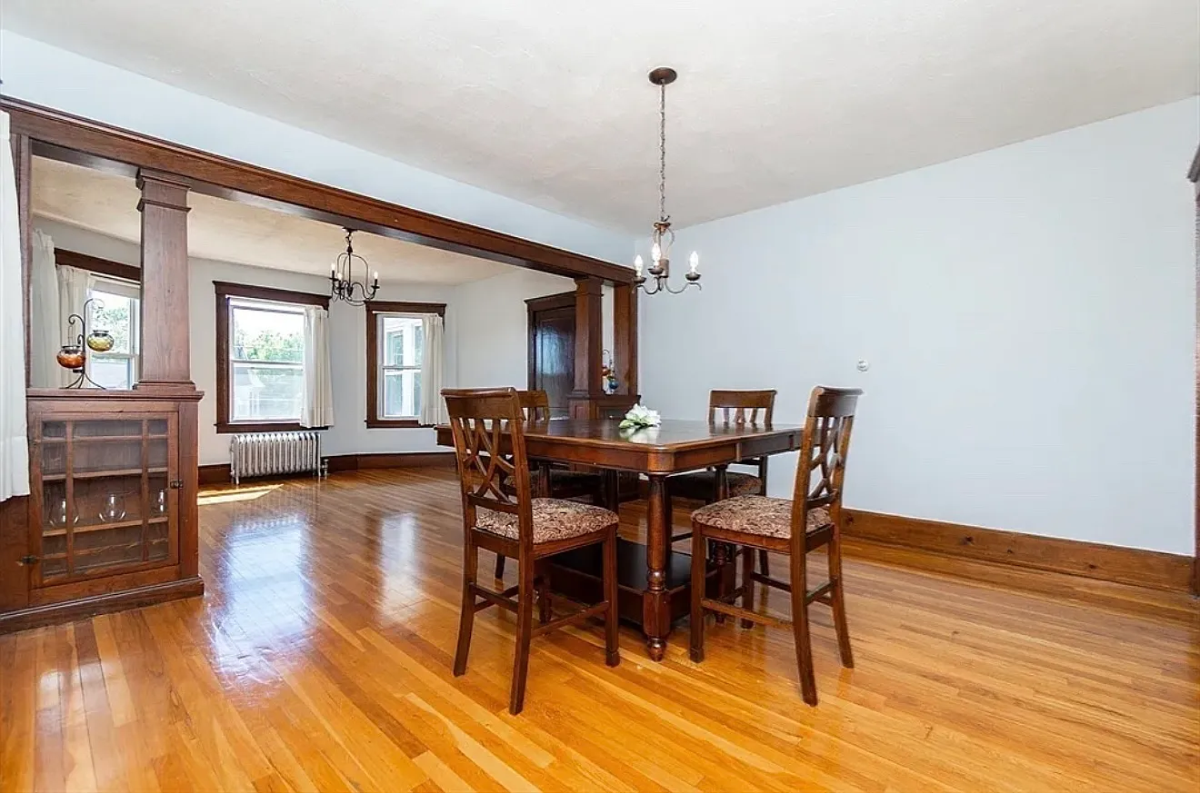 4 bed, 1638 sqft, $3,200 — Photo 2