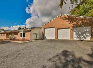 630 Dettmer Ln, Northampton, PA 18067