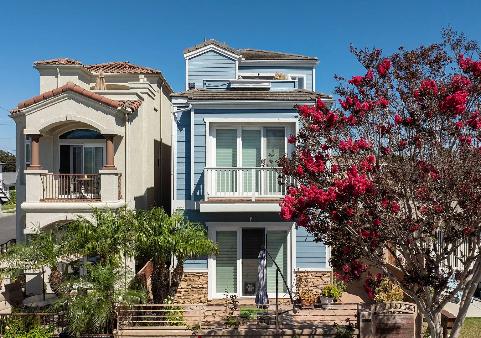 A rare opportunity to enjoy a luxurious coastal lifestyle with exceptional amenities and ideal lo... — Photo 1