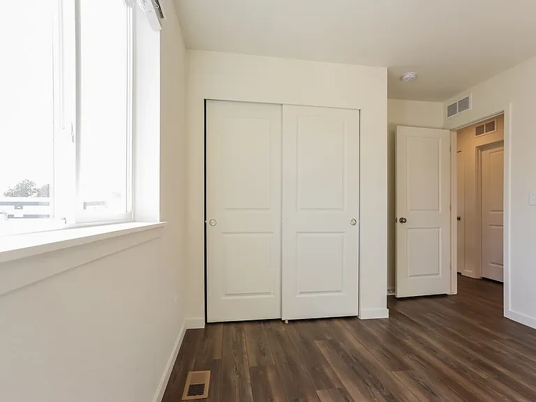 18560 E 47th Ave — Photo 13