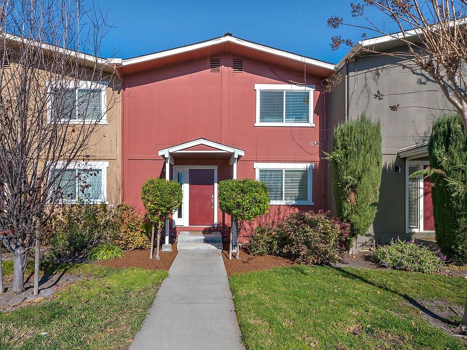 1st image of 532 Tyrella Ave APT 10
