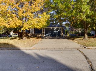 1404 Legends Ct, Lawrence, KS 66049