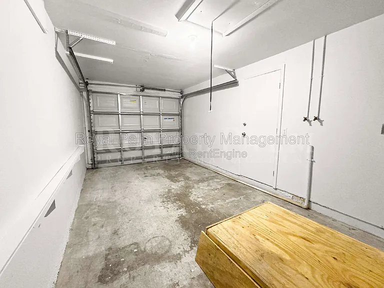 6617 Warwick Cir — Photo 30