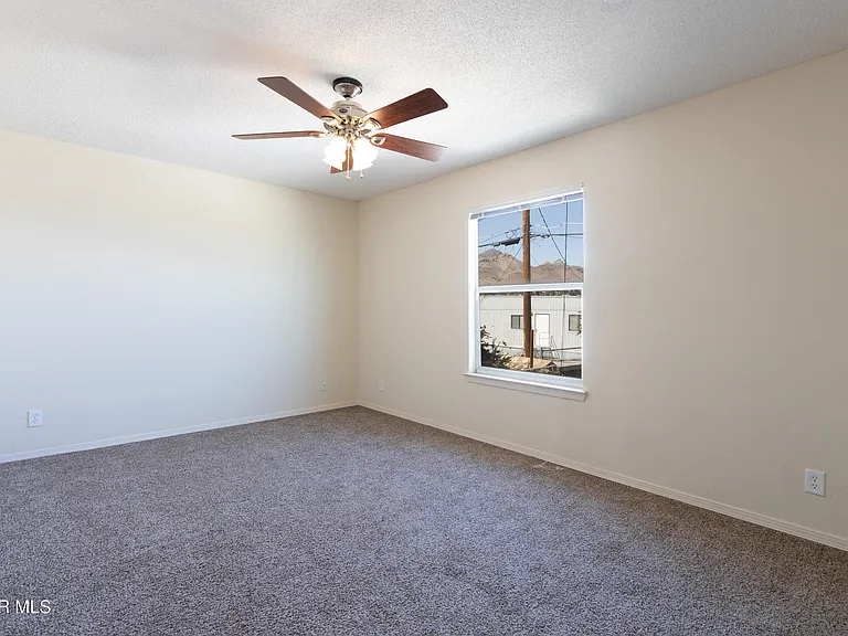 3717 Hubble Dr — Photo 17