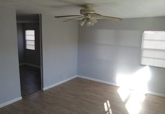 137 Latimer Rd #137 — Photo 4