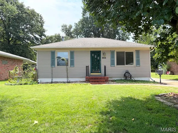 554 Mildred Ave, Wood River, IL 62095
