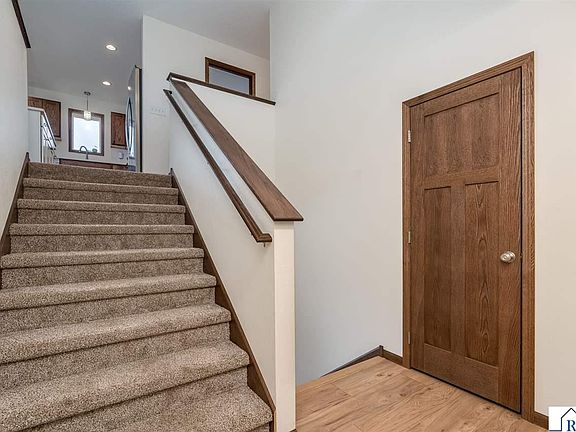 4th image of 510 4th Ave SW