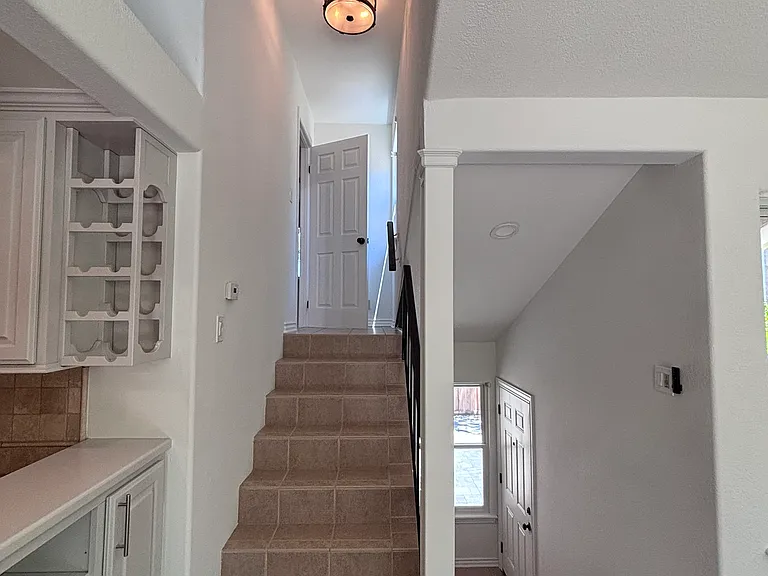 2108 Lost Lake Pl — Photo 10