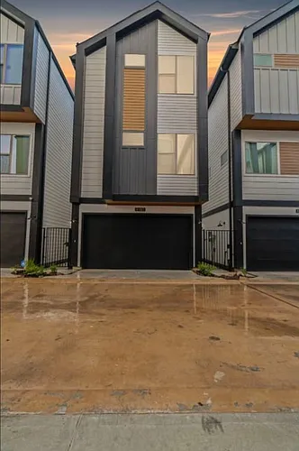 816 Curtin St #D Photo 1