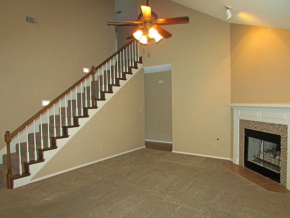 18' Ceiling in LR