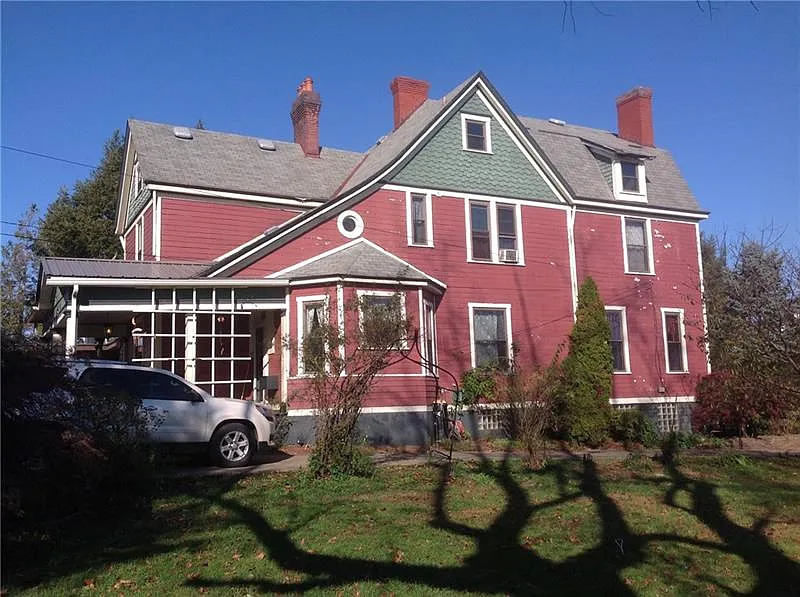 24 W Berkeley St photo 1