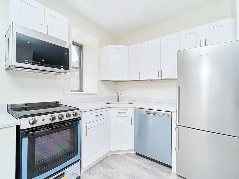 211 Avenue A #1 — Photo 7