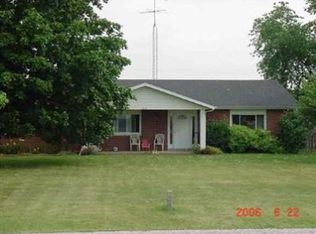 1008 W Indiana St, Kouts, IN 46347