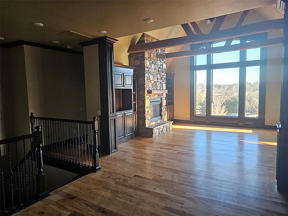 5th image of 6251 Blue Hills Ct