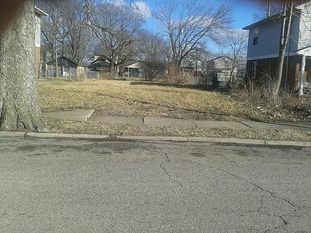 1st image of 1117 Young St