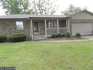 2nd image of 4124 Dennis Ln