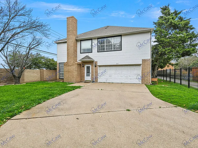 3211 Wessex Cir — Photo 21