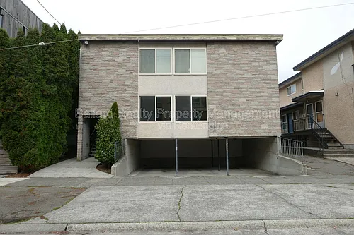 2050 NW 59th St #5 Photo 1