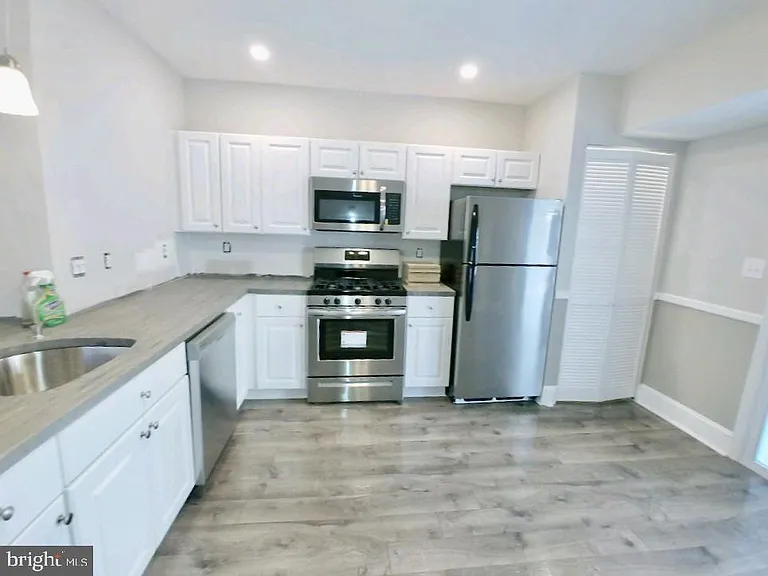 2021 Spring Garden St #1F — Photo 4