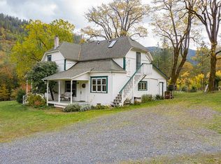 4204 Foots Creek Rd, Gold Hill, OR 97525