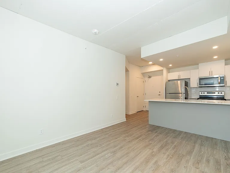 353 Gardner St — Photo 15