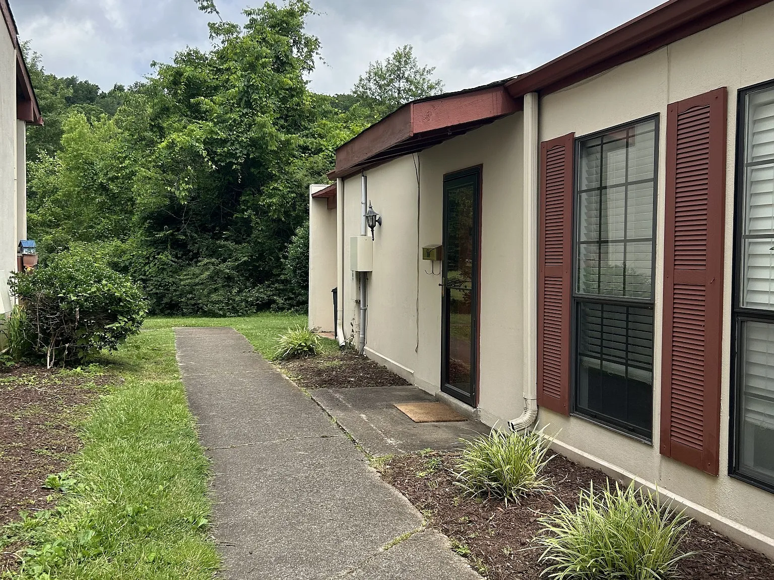 1 bed, 1.0 bath, 730 sqft, $1,500 — Photo 2