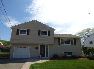 12 Daniel St, Dover, NJ 07801