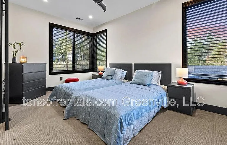 128 Sanctuary Ln — Photo 25