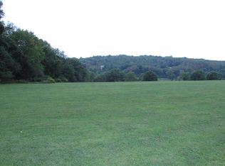 227 Pleasant Ridge Rd, Poughquag, NY 12570