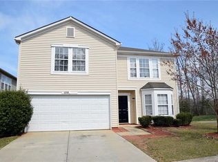 6008 Shortleaf Pine Ct, Charlotte, NC 28215