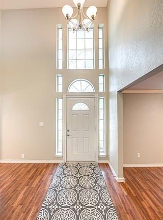 3rd image of 2051 Biscayne Dr