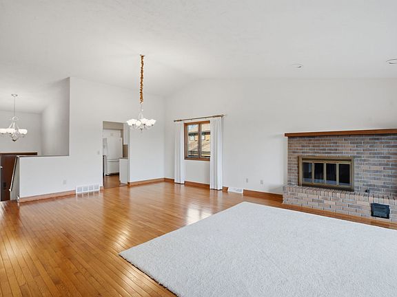 5th image of 4828 6th Avenue Dr