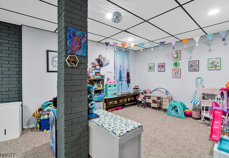 76 Valley View Dr — Photo 15