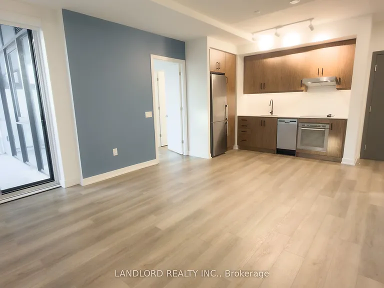 9 Tecumseth St #501 — Photo 2