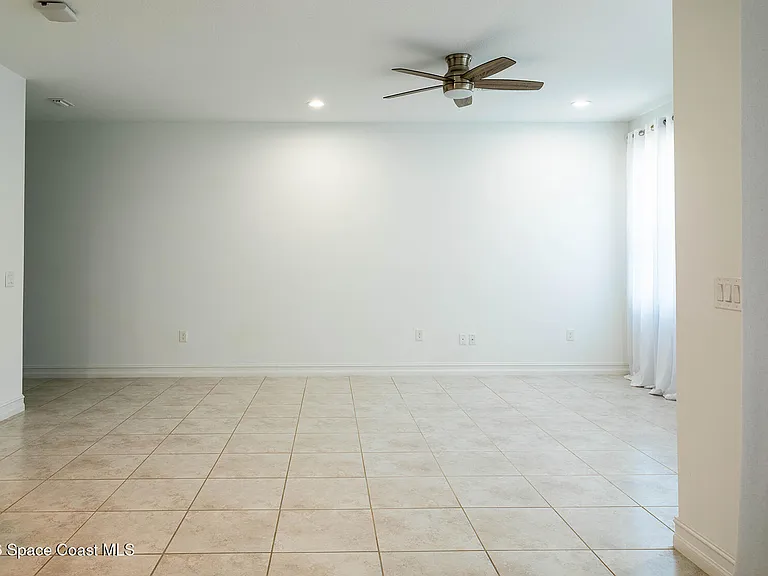 1800 Noel Pl #103 — Photo 10