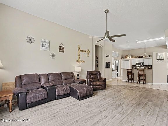 5th image of 1478 Norbert Rd NE