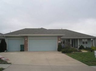 4148 SW Moundview Dr, Topeka, KS 66610