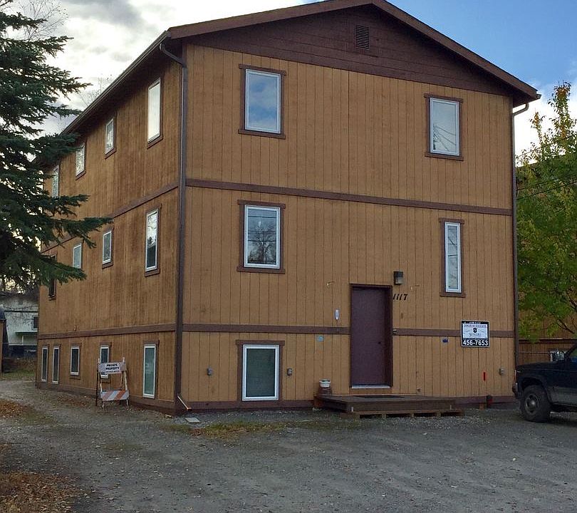 1st image of 1117 20th Ave #1